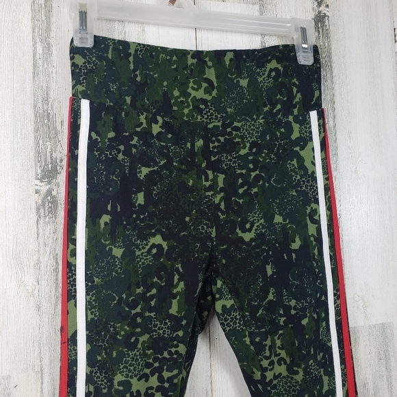 3/$15 no boundaries green leggings women's size small 3-5 - Picture 2 of 9